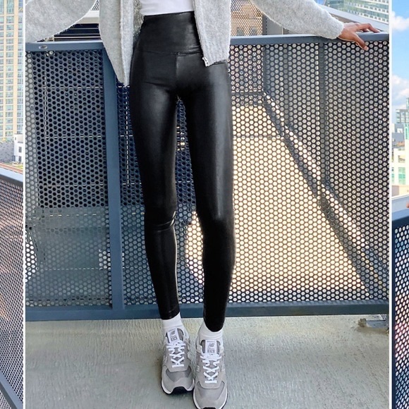 Aritzia Wilfred Free Daria Leggings - Vegan Leather - Ankle length - Picture 3 of 7